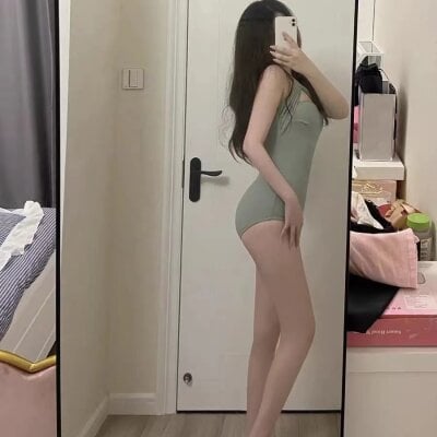 Emily___yiyi - Stripchat Girl 