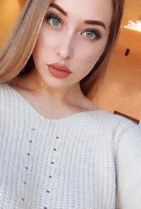KarolinaSia33's Offline Chat Room
