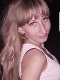 DanikaRendel's Offline Chat Room