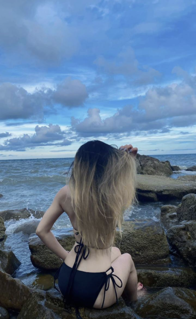 HotChickenGirl