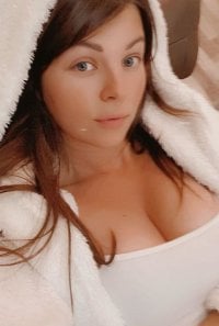 HomeGirll's Offline Chat Room