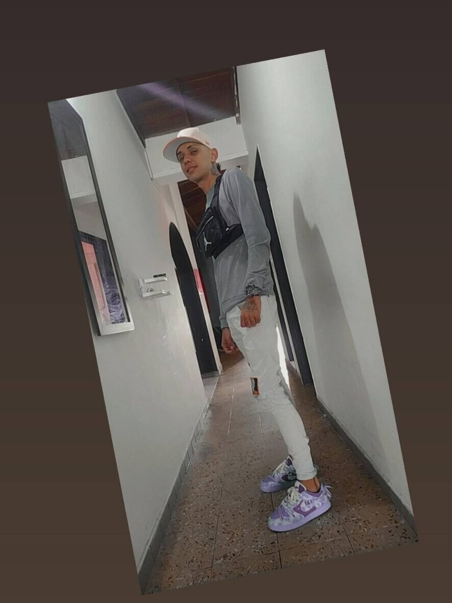 Perverted_threesome Gratis Live Webcam Show & XXX Chat | xHamsterLive