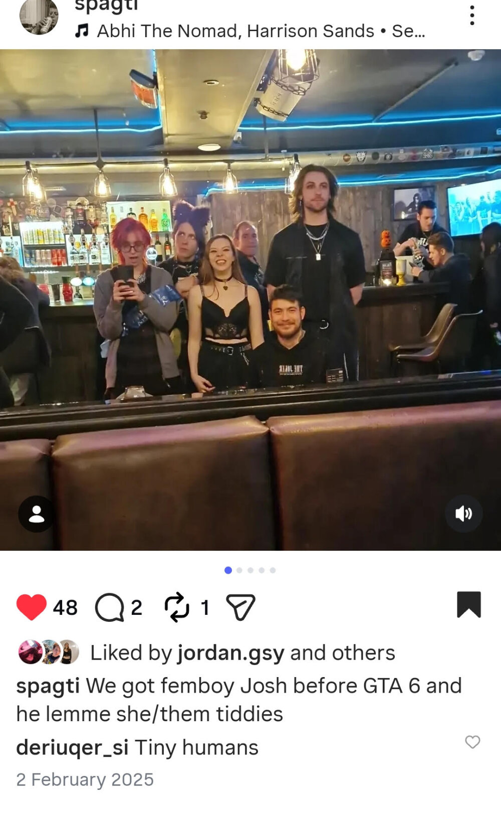 girlinscarlet profile