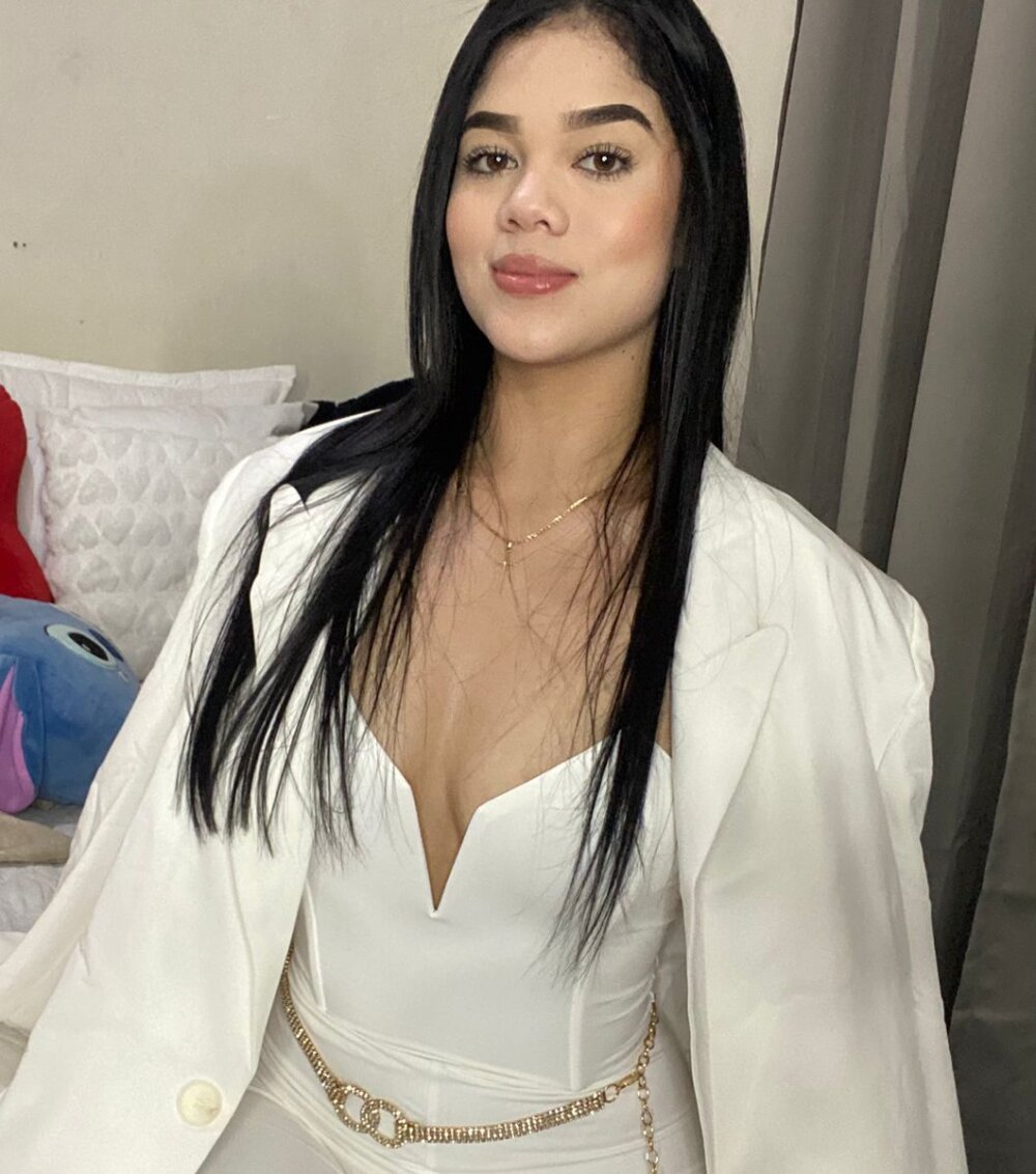 Luna__02's Offline XXX Chat