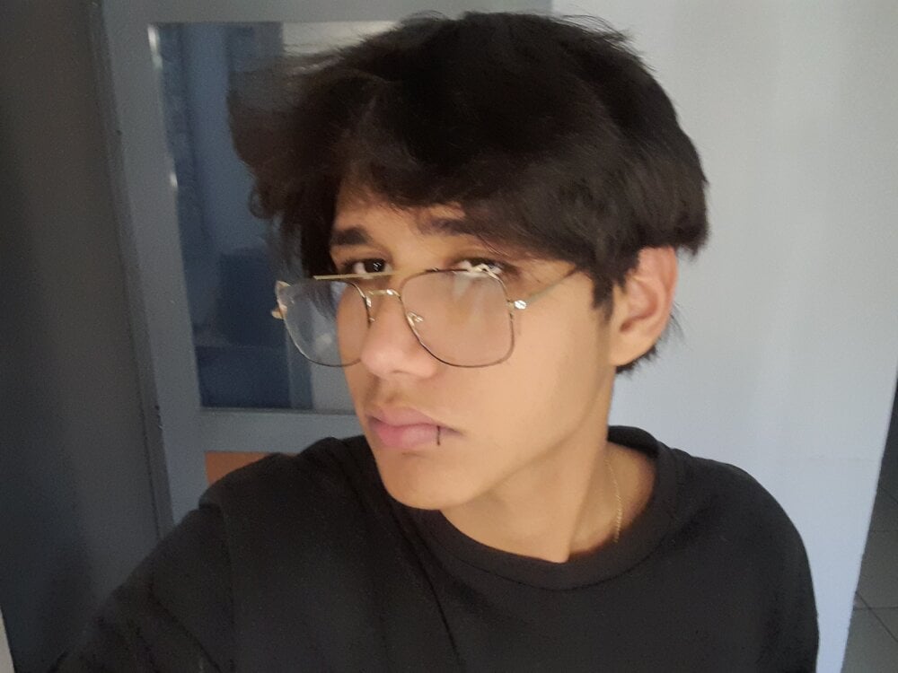 Derenn_: офлайн-секс-чат