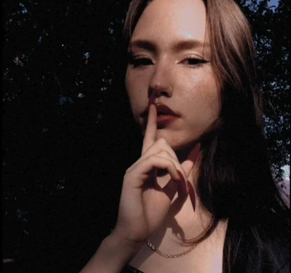 KittyMills' Offline XXX Chat