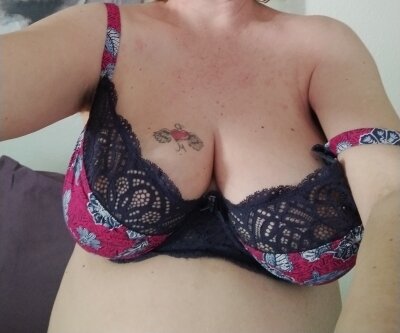 mimi3411 🔒 online nude chat