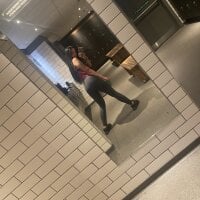 Bellababexox's webcam live show