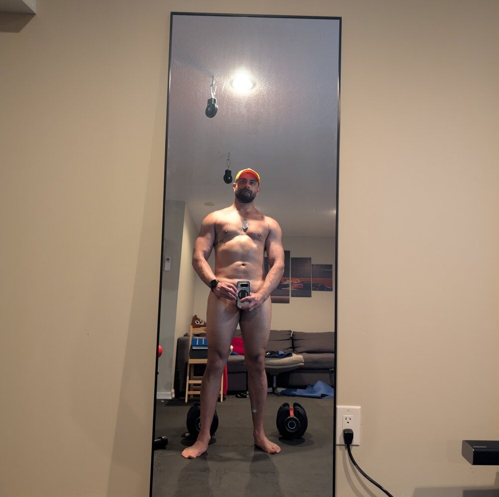 skinnyfat99 from stripchat