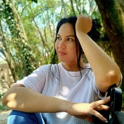 sexy_gold_moon Avatar