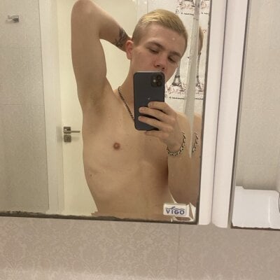 rubbing_myself from stripchat