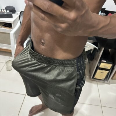 Gustado23cmm7 Male Portuguesespeaking Online Webcam Chat