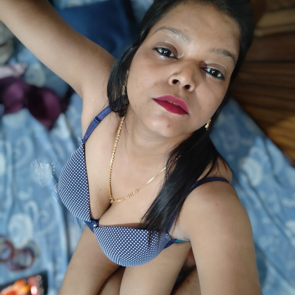 rudecam.live babybird livesex profile in nurburgring cams