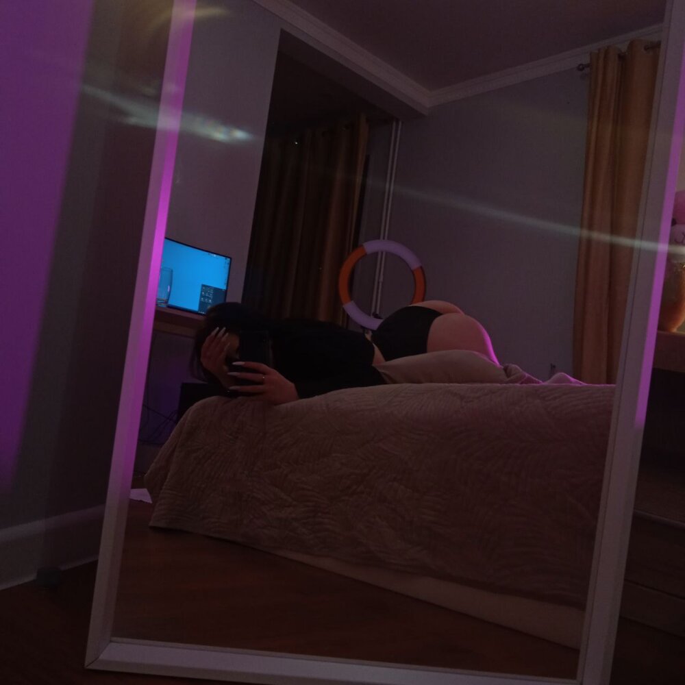 missistip's Offline XXX Chat
