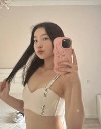 kiara_meoww's webcam live show