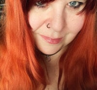 chubbyMagic83's Offline Chat Room