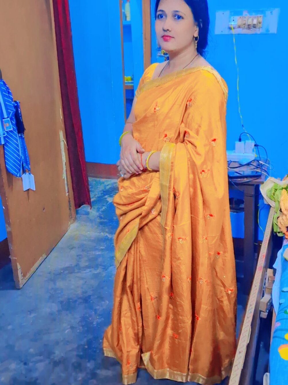 DesiGlowX offline XXX-chat