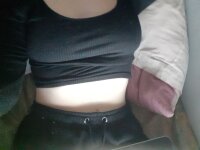miadewolfe's Offline XXX Chat