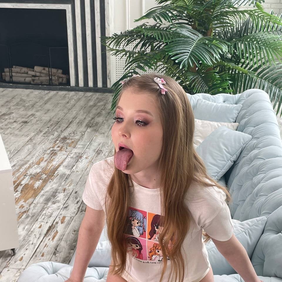 Cute_Emiliya profile