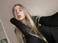 PearlEliza's Offline Chat Room