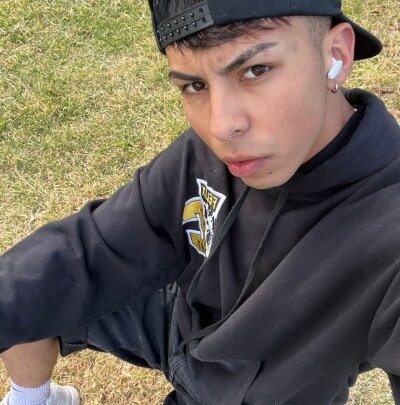 santi_sweett from stripchat