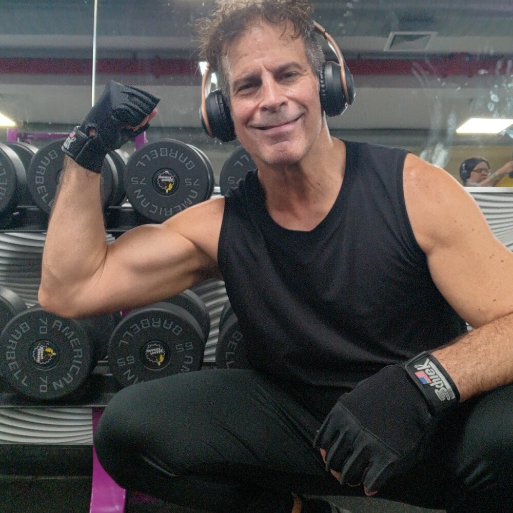 แชท XXX ออฟไลน์ของ Kennymodel