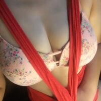 Honeybun25 Webcam Model Profile