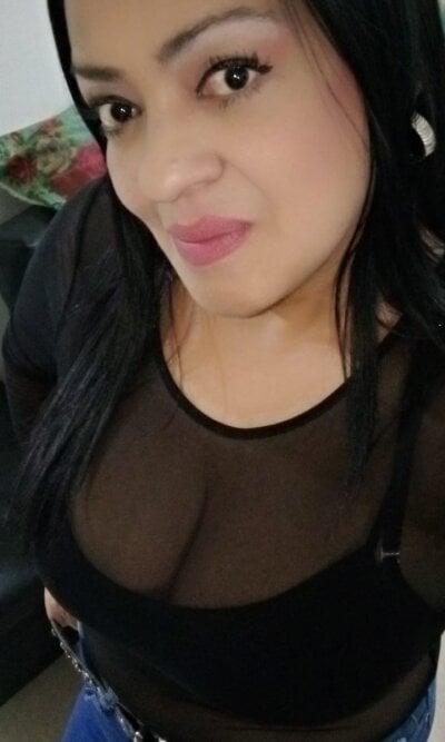 Menfismuller2 Female Colombian Live Cam Nude