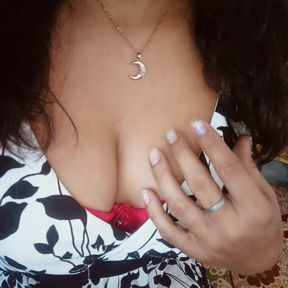 mishi_kaur profile