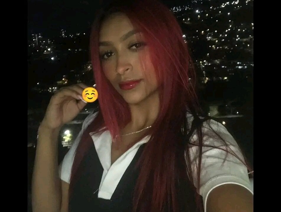 livesex.fan cute_laira livesex profile in daddys-penthouse cams