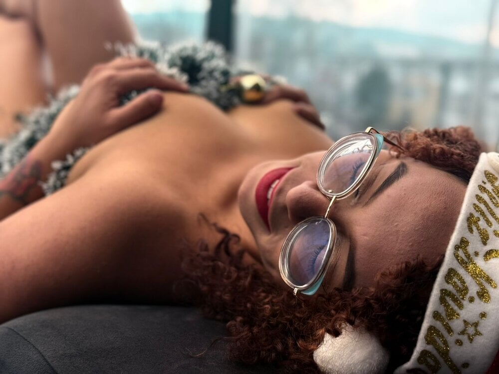 Miamiller_22's Offline XXX Chat