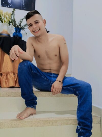 Santi_young - Stripchat Boy 