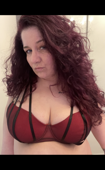 Redheadbbw565 - Stripchat Girl 