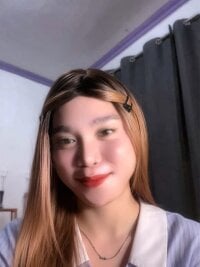 Urassiansweetcummer's webcam live show