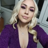 Ellia22's Offline Chat Room