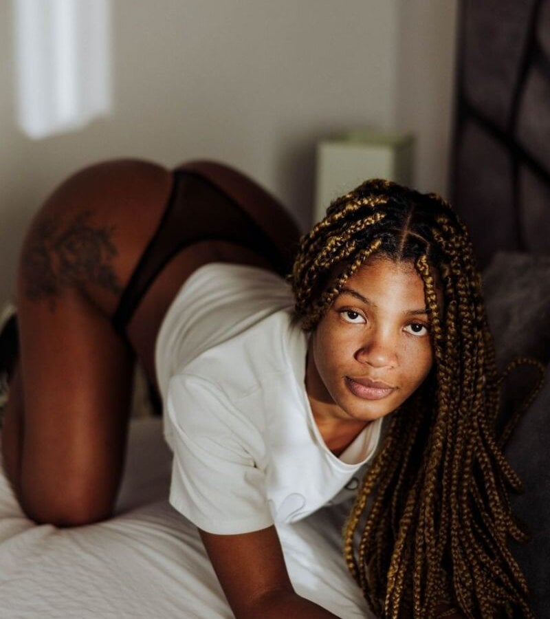 livesex.fan alinamoretz livesex profile in english cams