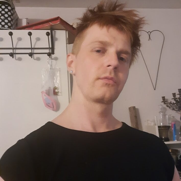 SWEBOY666's Offline XXX Chat