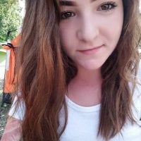LittleStudent18's Offline Chat Room