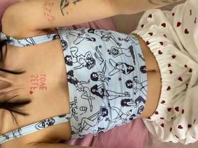 Dany_J Female Newpetite Webcam Adult