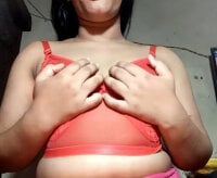mou002@xh's webcam live show