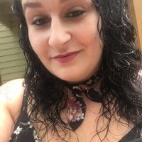 hooters01's Offline Chat Room