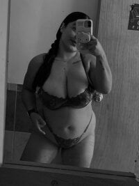 NaughtyAnaa's webcam live show