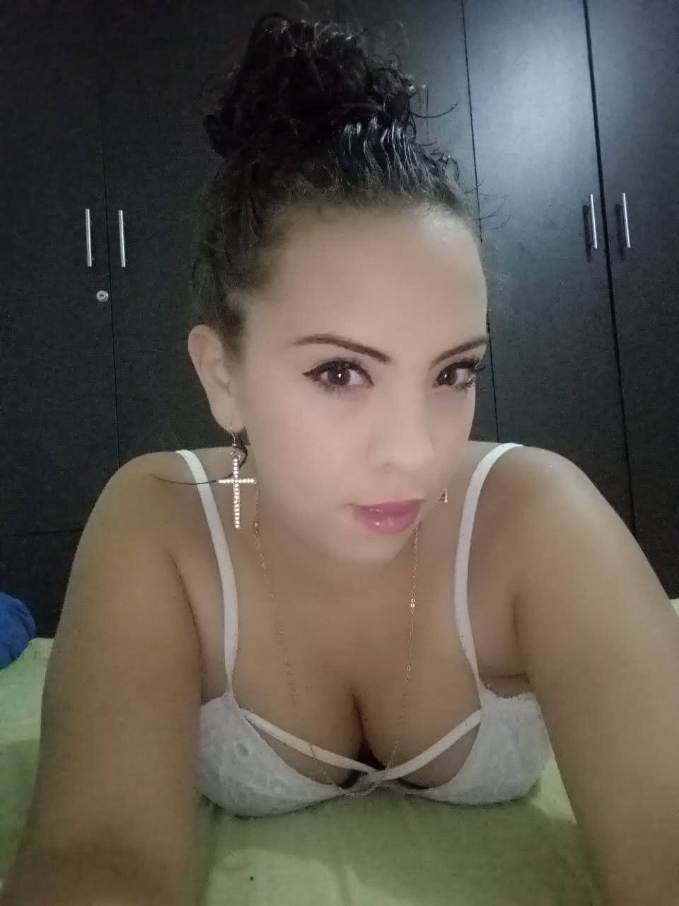 Ashley_Taylon
