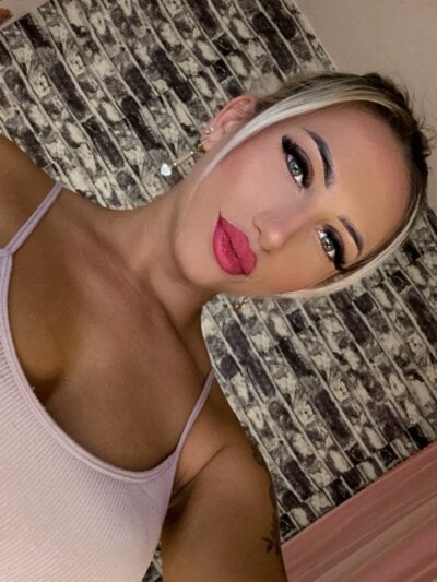 DeeaFUN25 - Stripchat Girl 