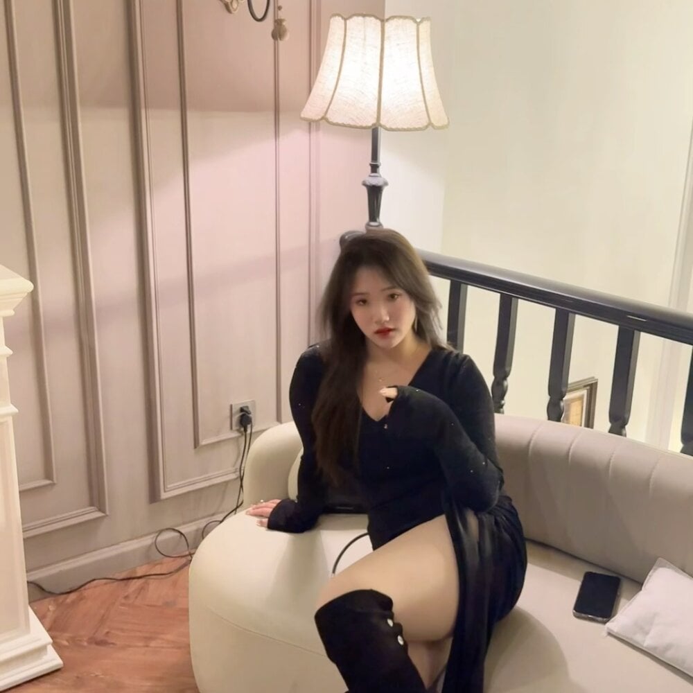 YunyunCM profile