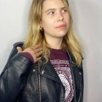 BerniceLuna's Offline Chat Room