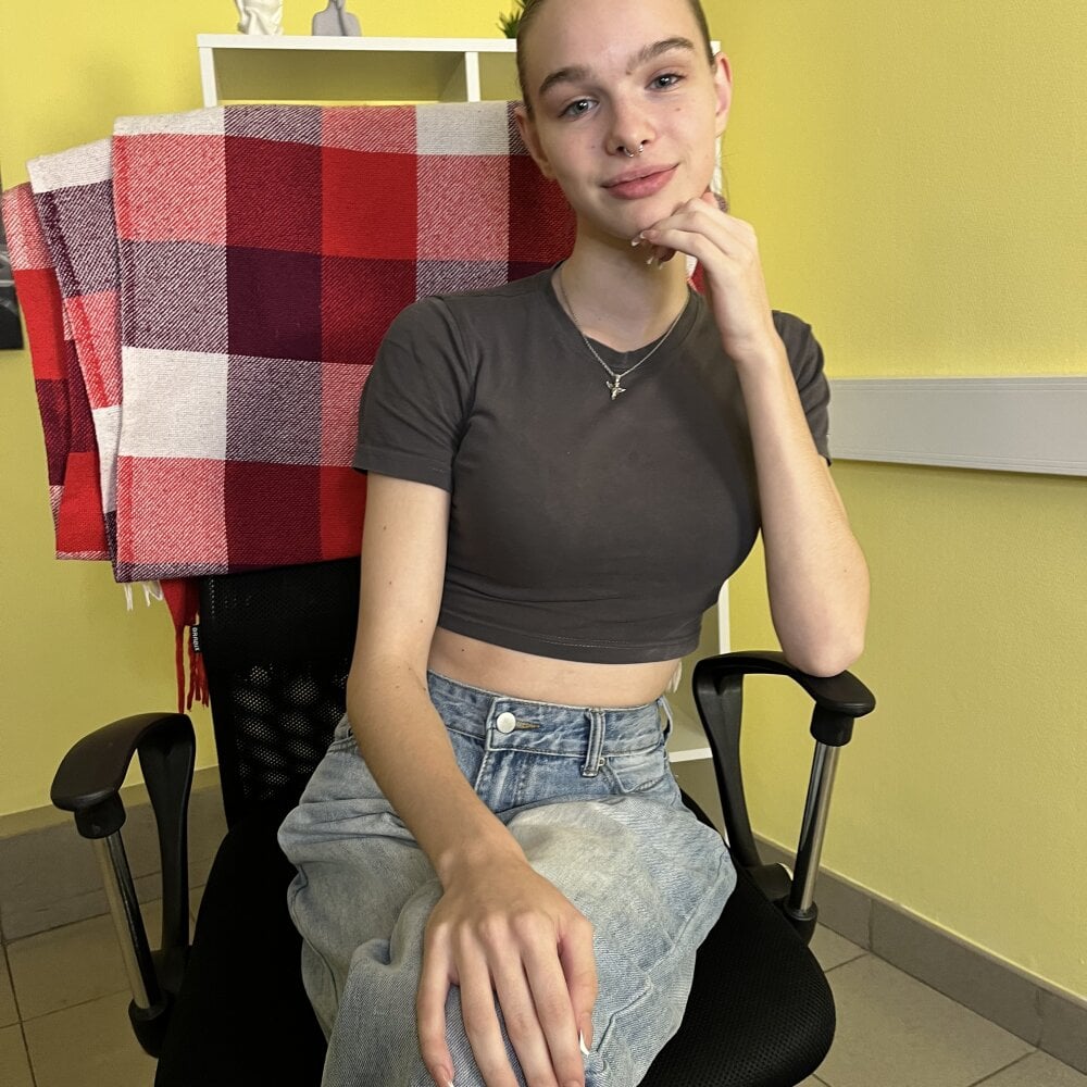 MayEliot profile