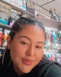 tifany_smith___'s Offline Chat Room