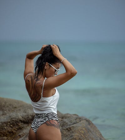_AsianDelight_ 🏪 online chat