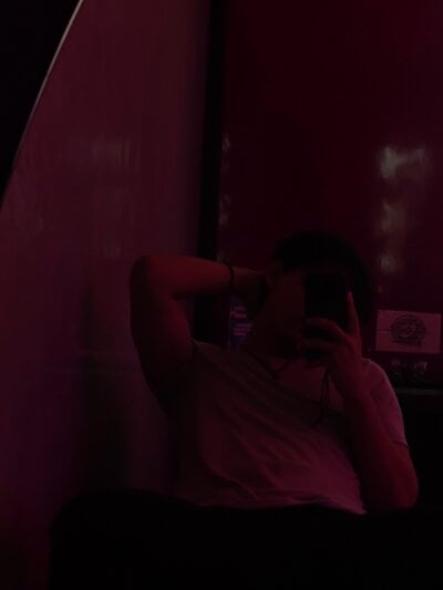 Bite01 Male Medium Free Webcam Nude